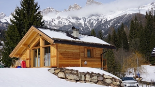 Chalet Falcade  nuova costruzione in legno XLam House Dolomiti [upl. by Abner524]